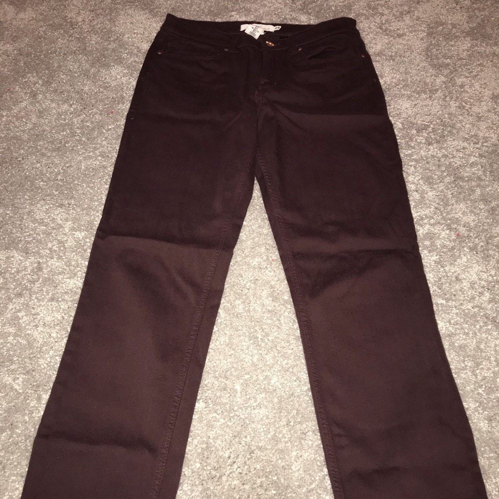 NWOT H&M maroon LOGG jeans size 8